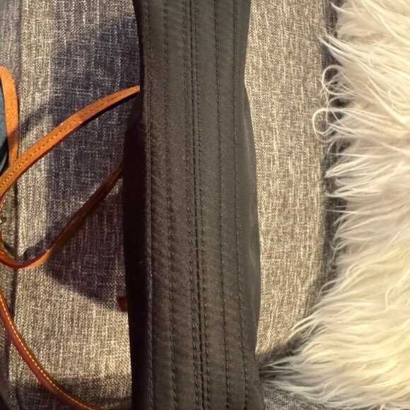 Dooney & Bourke Black Nylon Leather Suede Trim Duck Logo Crossbody Bag Pouchette - Picture 5 of 7